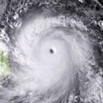 cyclone_eye_5-860x484