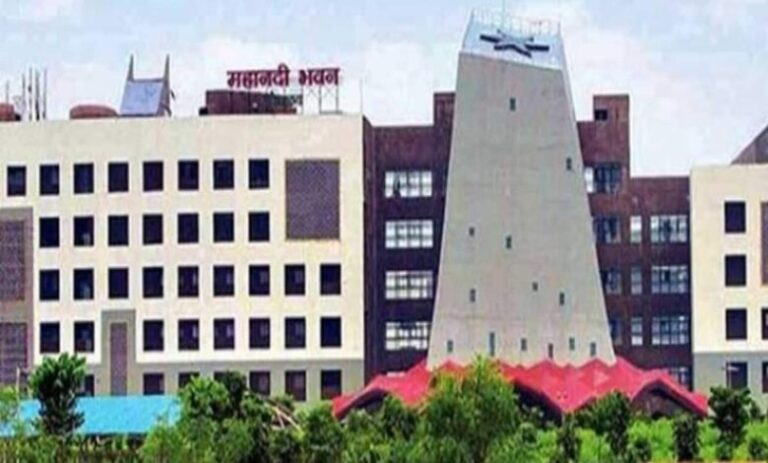 now_one_third_of_the_employees_will_work_in_mahanadi_the_general_administration_department_has_issu_1641805458-780x470