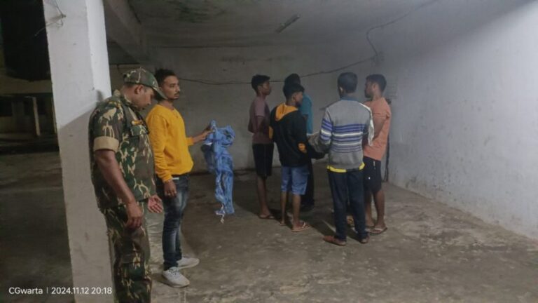 २५