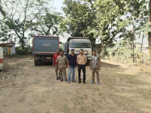 अवैध खनिज परिवहन हाईवा जप्त (1)