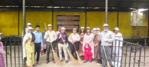 स्वच्छता अभियान के तहत मेडिकल कॉलेज अस्पताल परिसर एवं वार्डों में  साफ-सफाई (1)